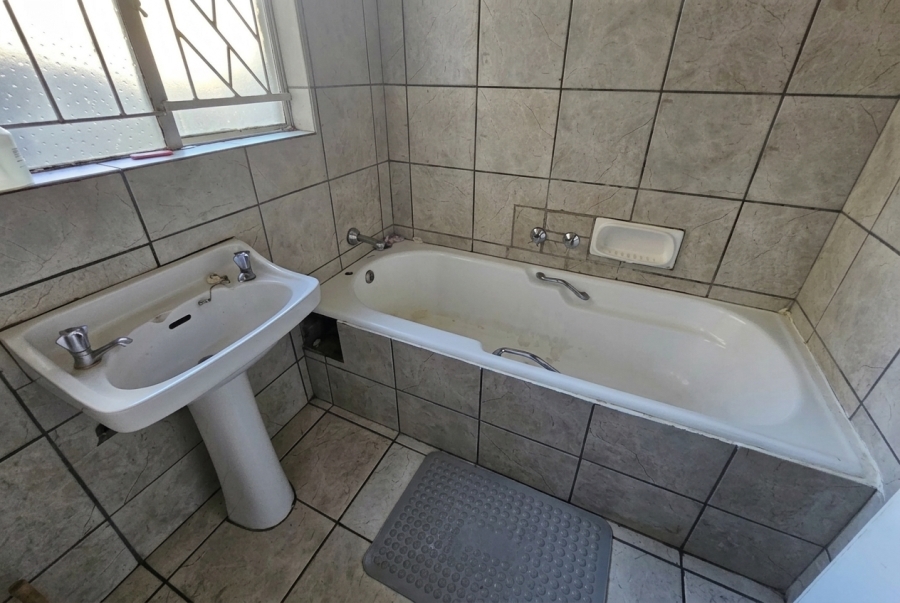 4 Bedroom Property for Sale in Brandwag Free State
